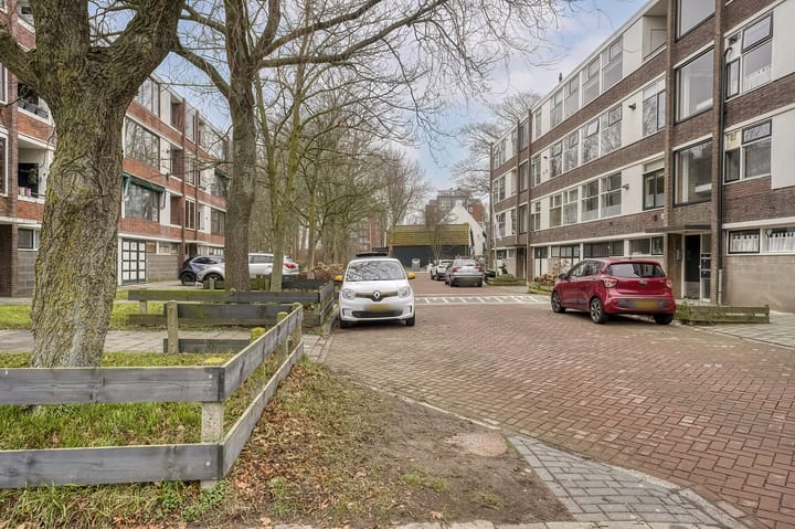 Photo 35 of Tolhuisstraat 19