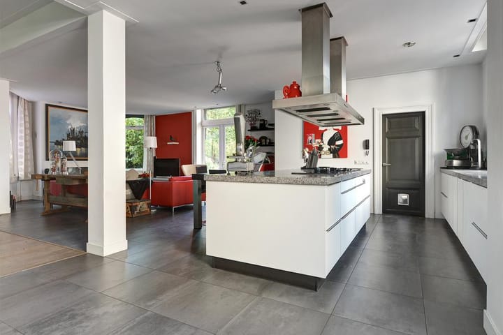 Vrijstaande woning te koop: Kanaalstraat 244, Ijmuiden