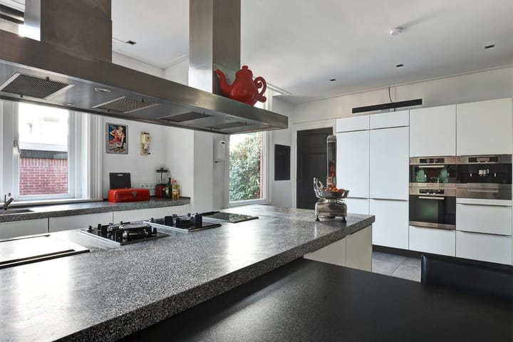 Vrijstaande woning te koop: Kanaalstraat 244, Ijmuiden