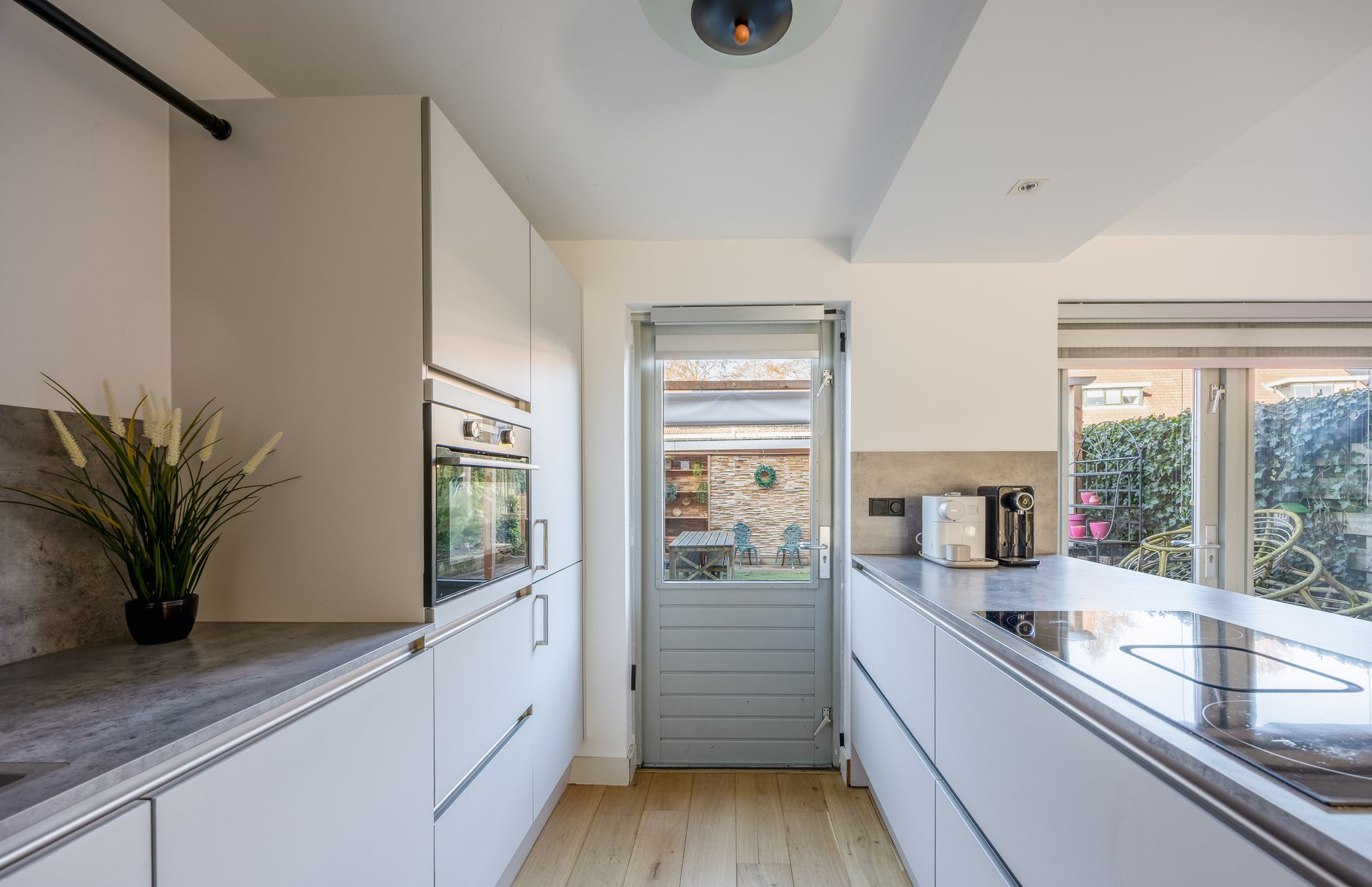 Photo 12 of Colmarstraat 82