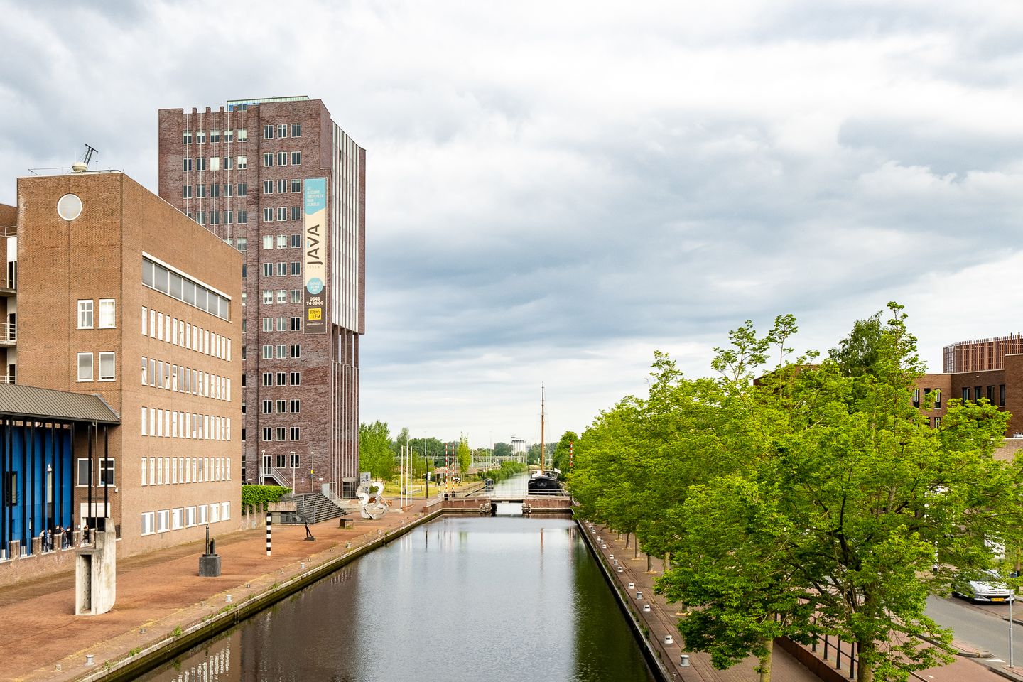 Bekijk foto 2 van Stationsstraat 11