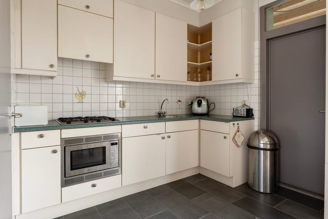 Photo 11 of Deltastraat 19