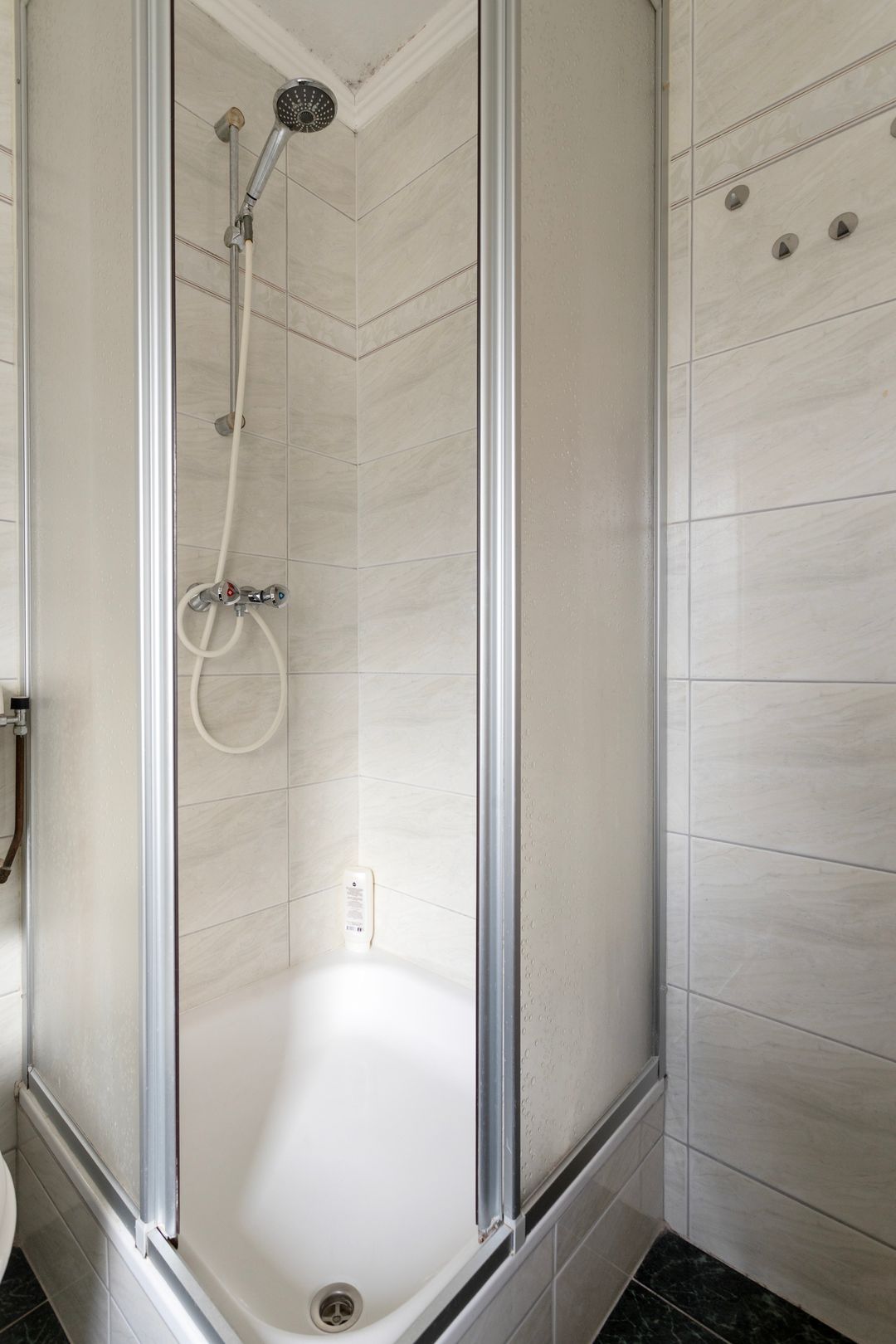 Photo 16 of Deltastraat 19