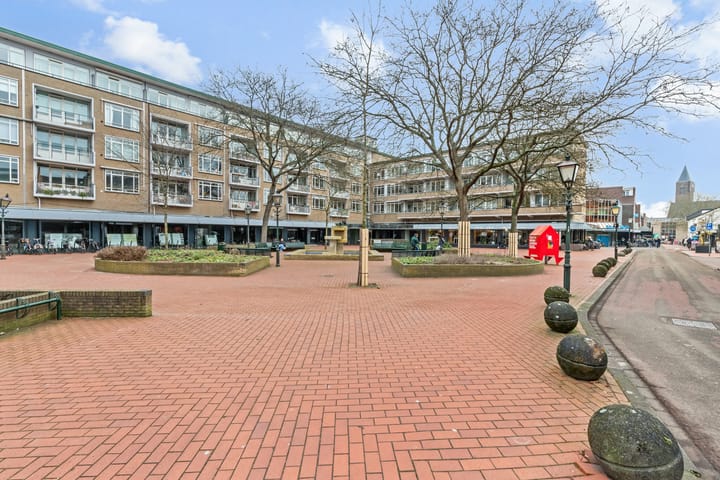 Foto 4 van Julianaplein 18