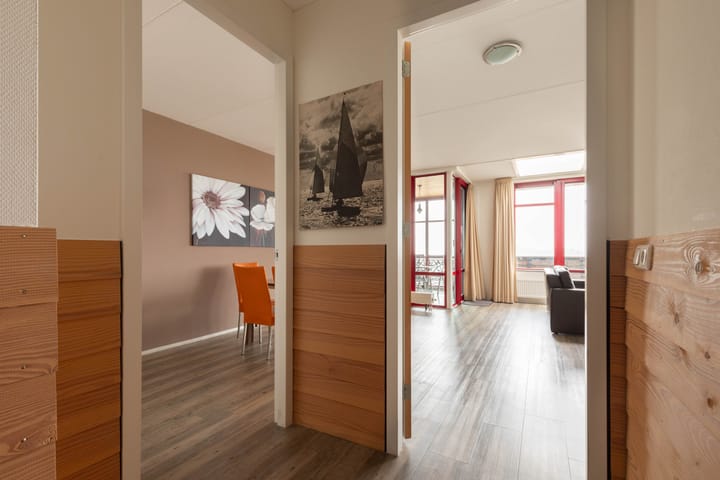 Photo 8 of Zuiderzee op Zuid 83