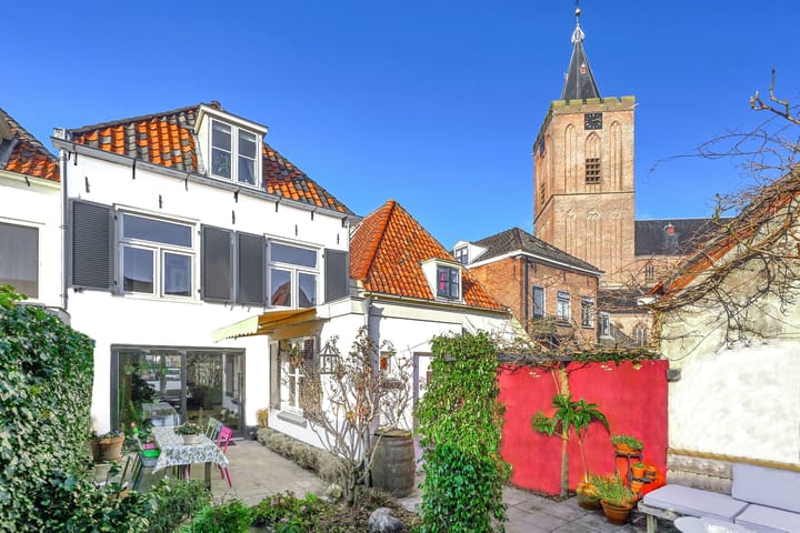 Photo 2 of Bussummerstraat 7