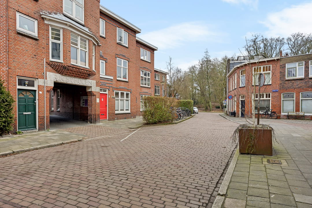Photo 47 of Tuinbouwdwarsstraat 15-A