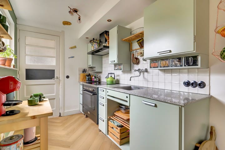 Photo 3 of Waalstraat 12