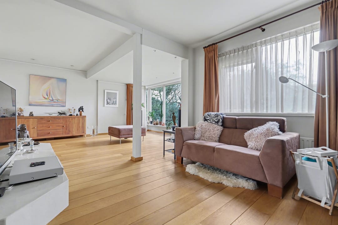 Foto 2 van Bloemenstraat 10