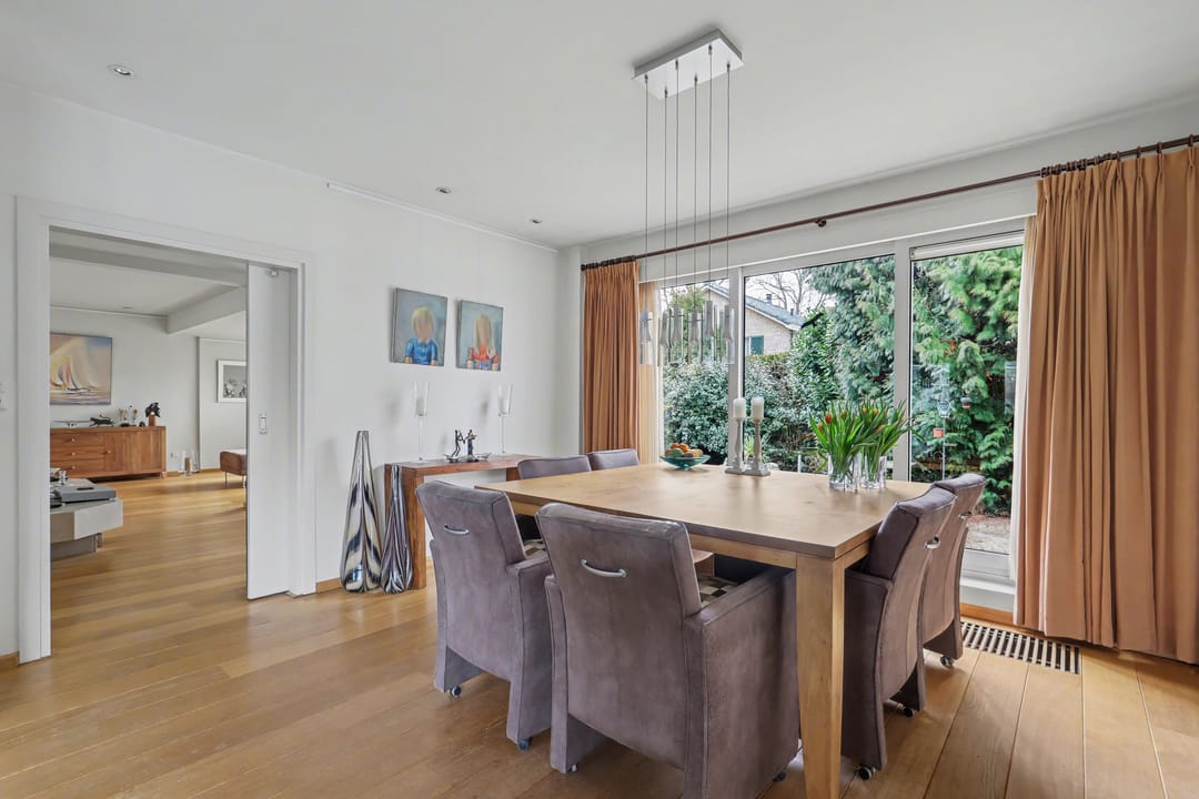 Foto 11 van Bloemenstraat 10