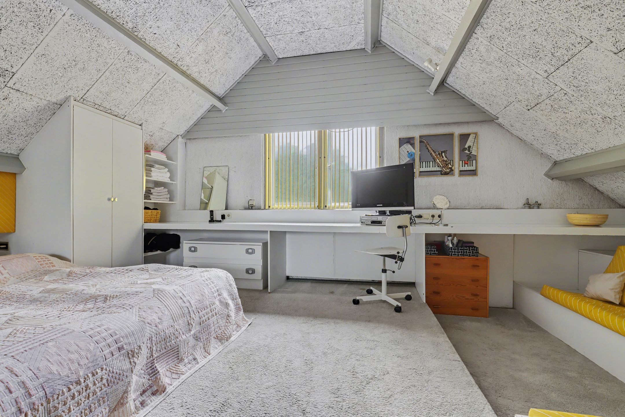 Foto 21 van Bloemenstraat 10