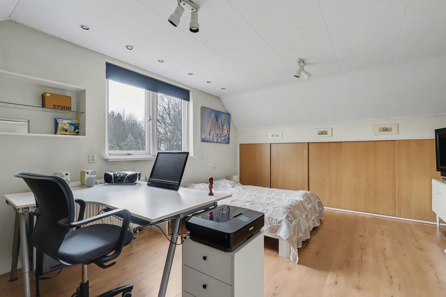 Foto 25 van Bloemenstraat 10