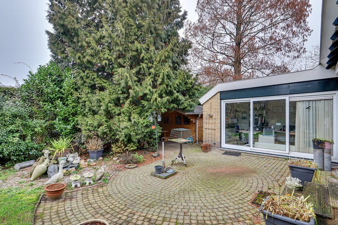 Foto 32 van Bloemenstraat 10