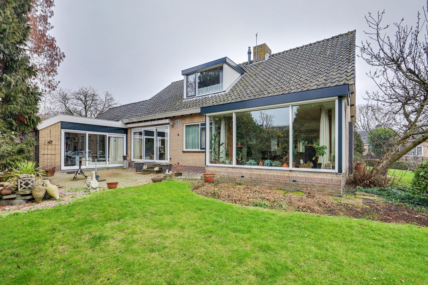 Foto 34 van Bloemenstraat 10