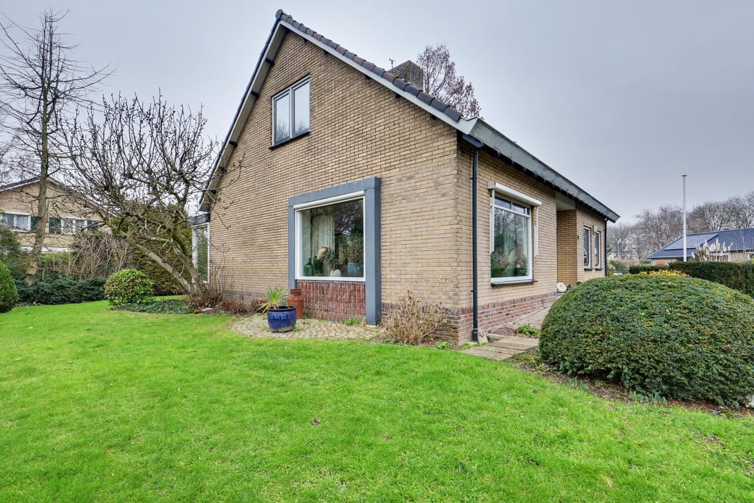 Foto 37 van Bloemenstraat 10