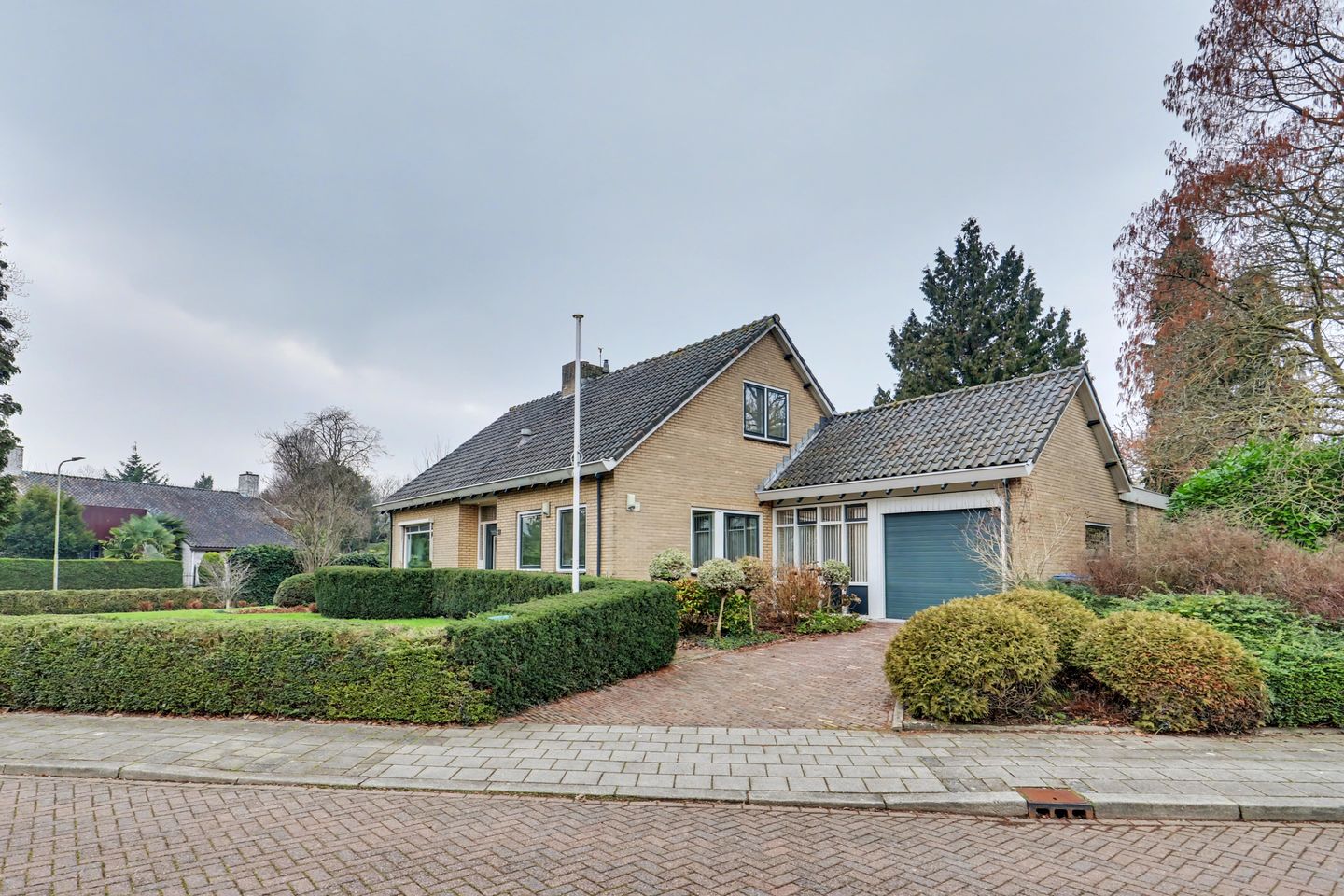 Foto 40 van Bloemenstraat 10