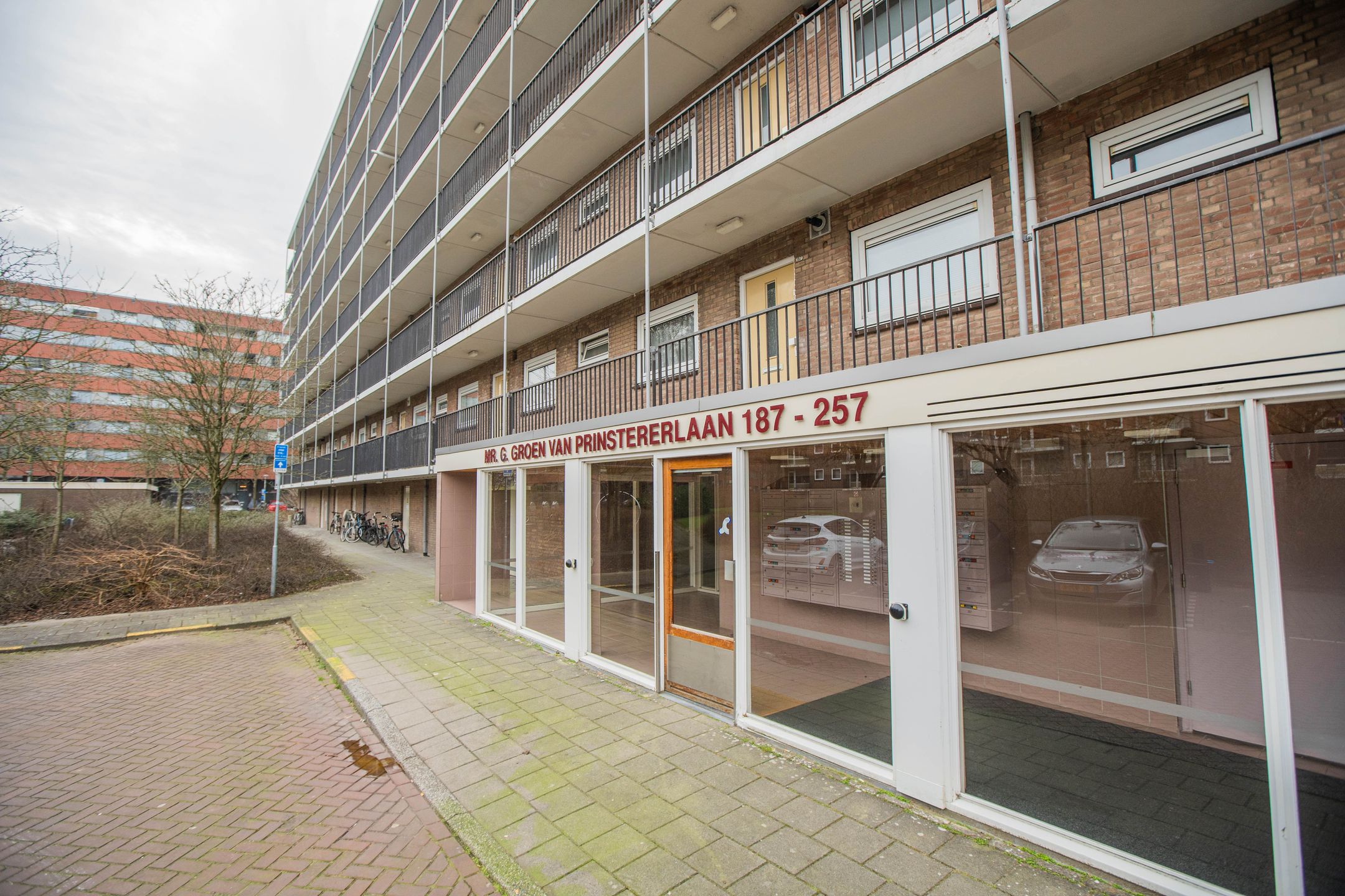 Foto 27 van Mr. G. Groen van Prinstererlaan 221