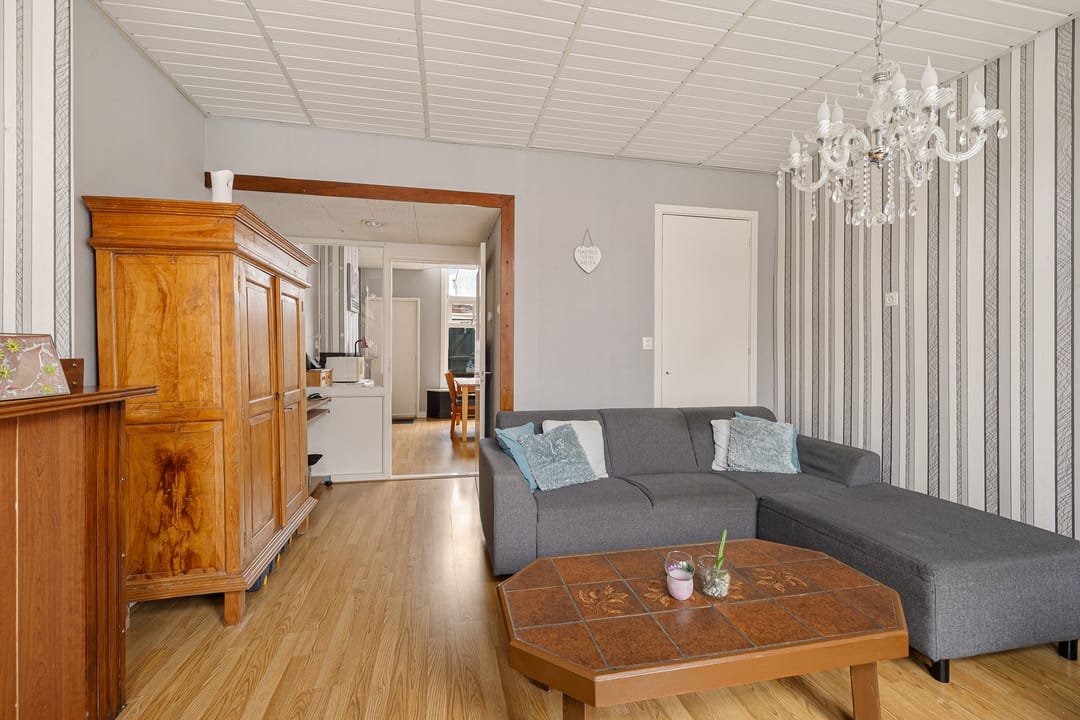 Foto 8 van Spoorstraat 13