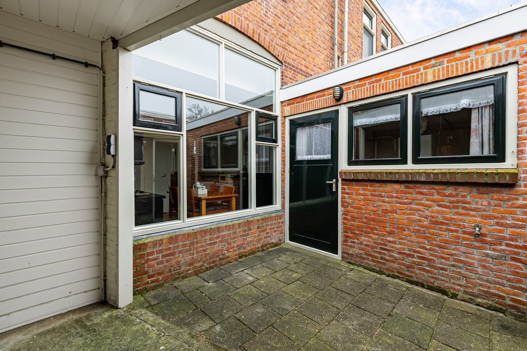 Foto 17 van Spoorstraat 13