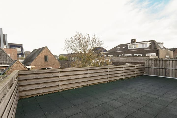 Appartement te huur: Kerkstraat 5A, Huizen