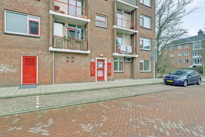 Photo 3 of Beemsterstraat 92