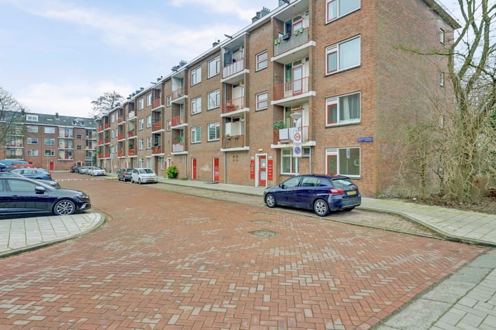 Photo 4 of Beemsterstraat 92