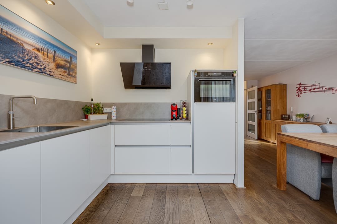 Photo 13 of Alexander Adamskistraat 5