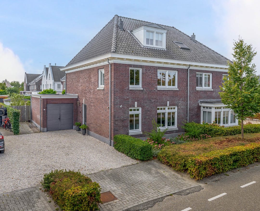 Photo 1 of Bloemenweg 31