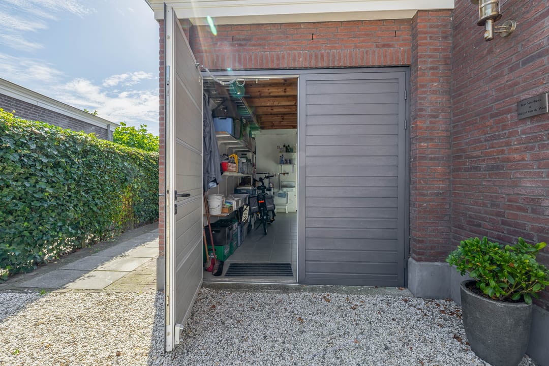 Photo 52 of Bloemenweg 31