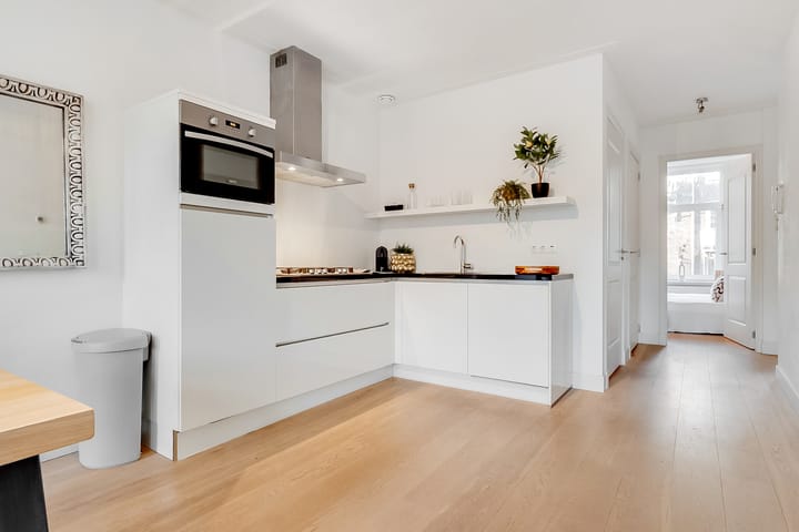 Photo 2 of Domselaerstraat 29-2