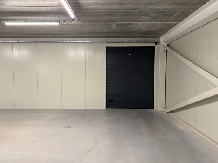 Steur 32, Waddinxveen