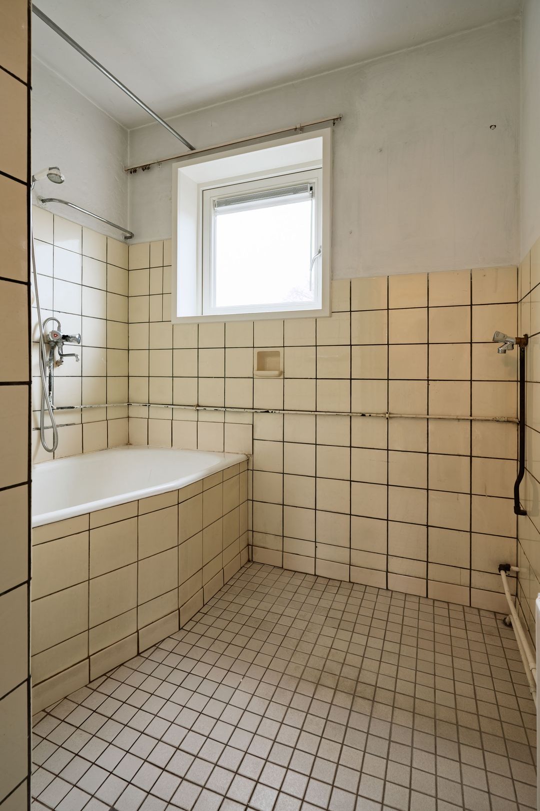 Foto 11 van Bloemenheuvellaan 9