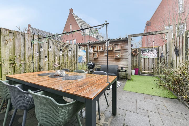 Foto 2 van Straat van Corsica 148