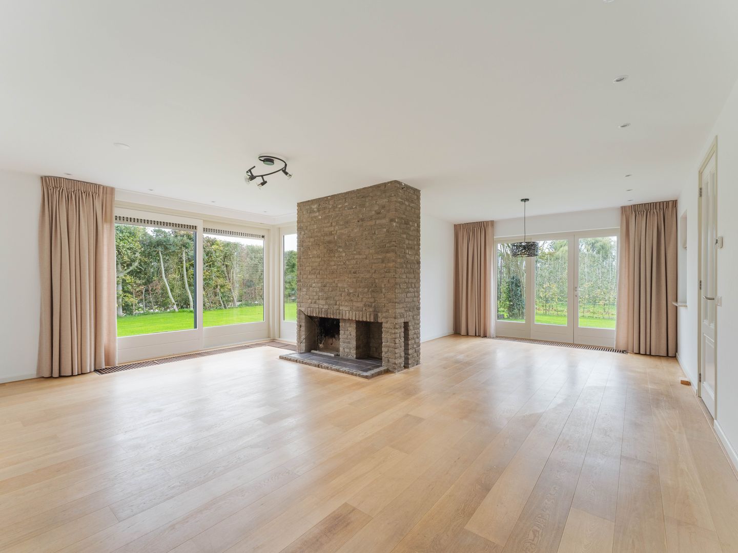 Foto 5 van Wickenburghseweg 90