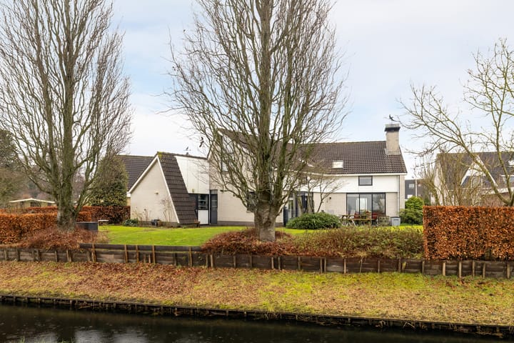 Photo 3 of Koningin Beatrixstraat 25