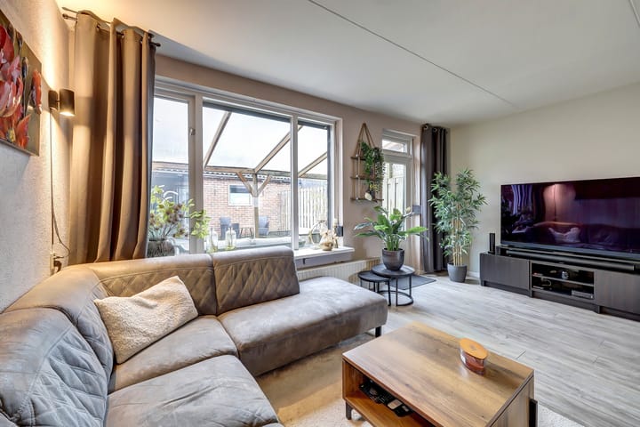 Foto 5 van Leerlooier 24