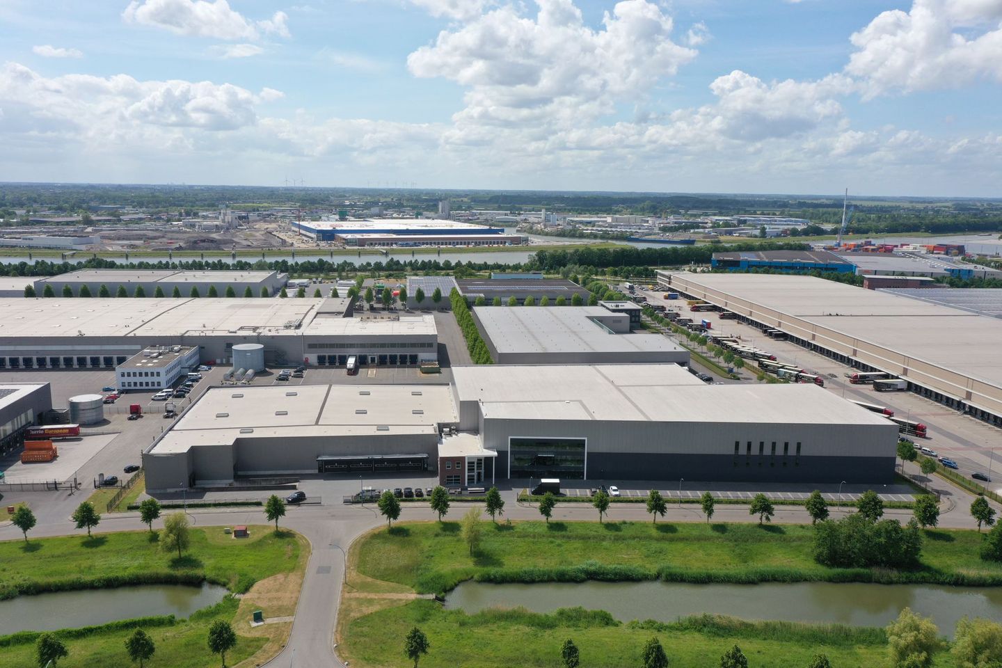 Bekijk foto 2 van De Geer 8