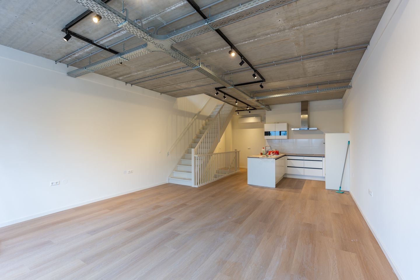 Bekijk foto 4 van Bestevaerstraat 65-C