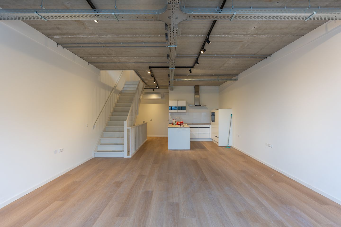 Bekijk foto 3 van Bestevaerstraat 65-C