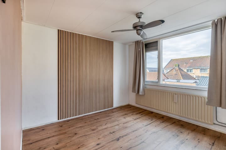 Photo 17 of Meerkoetstraat 57