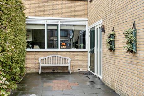 Linde 20 secondary image