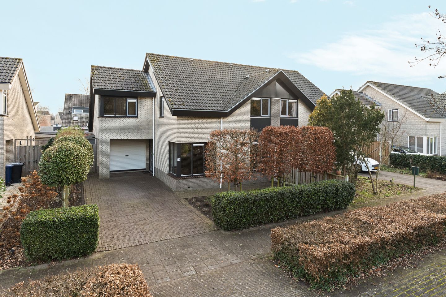 Foto 1 van Menuetstraat 13