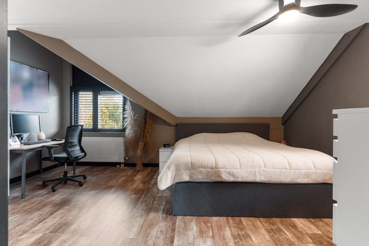 Foto 22 van Menuetstraat 13