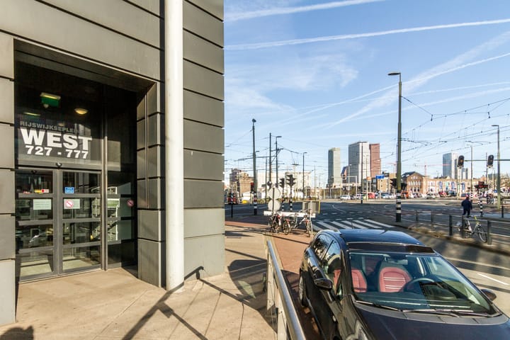 Foto 2 van Rijswijkseplein 744