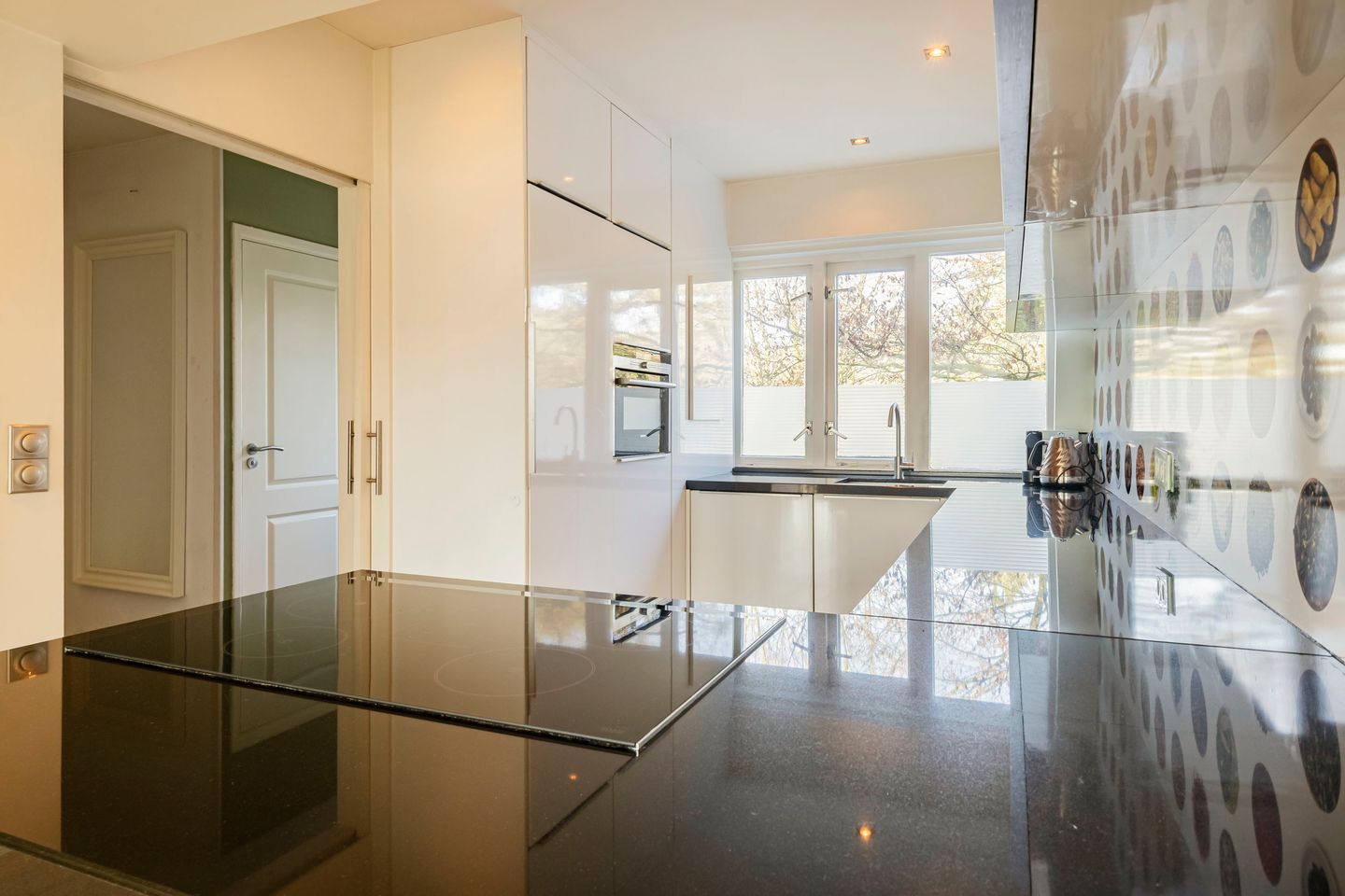 Foto 14 van van Heutszlaan 138-1