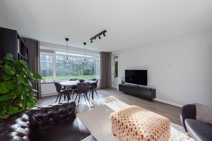 Foto 9 van Van der Waalsstraat 26