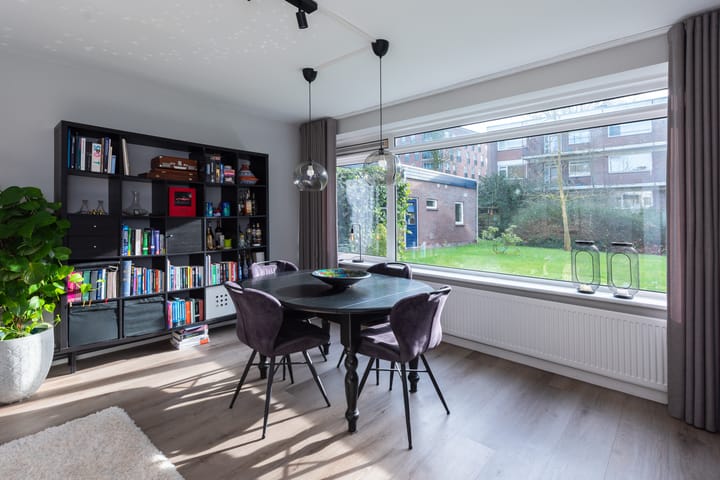 Foto 11 van Van der Waalsstraat 26