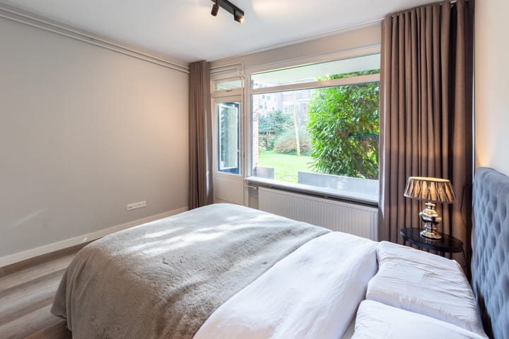 Foto 16 van Van der Waalsstraat 26