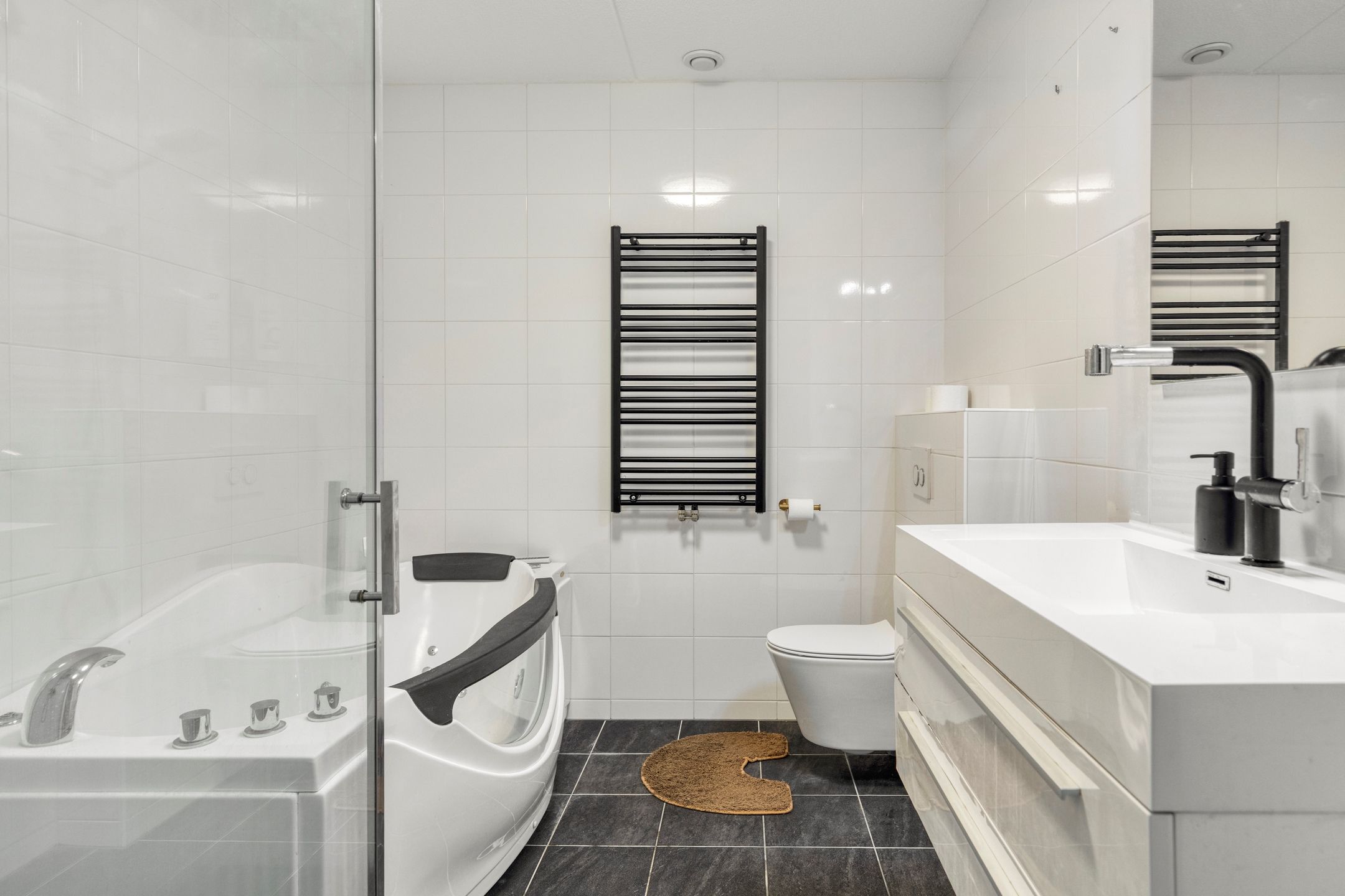 Foto 30 van Arinnastraat 19-D