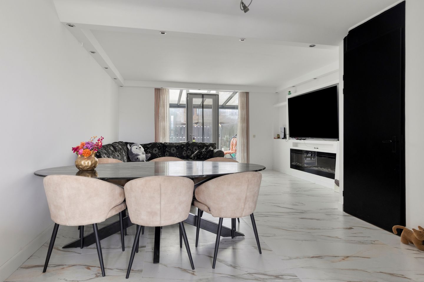 Foto 10 van Arinnastraat 19-D